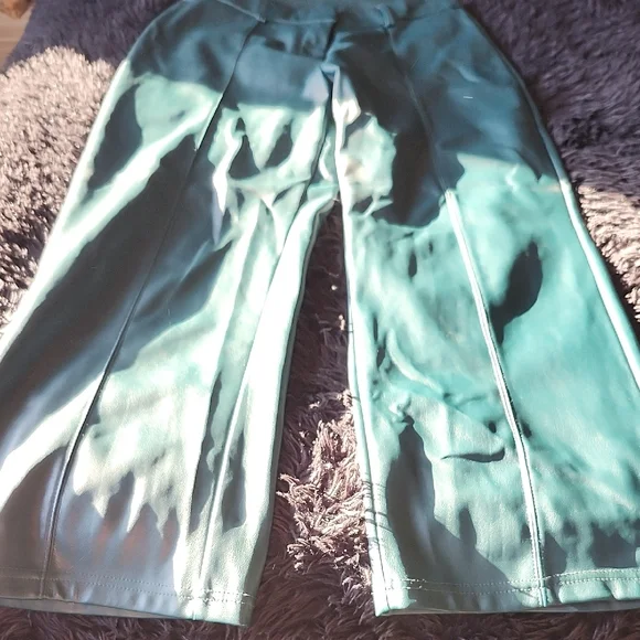 7 For All Man Kind Green faux Leather Pants - Picture 6 of 7